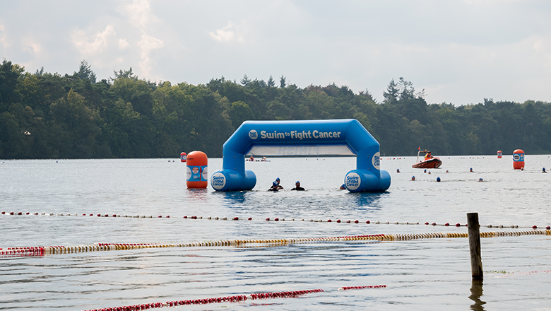 Finish van Swim to Fight Cancer IJzeren Man Vught